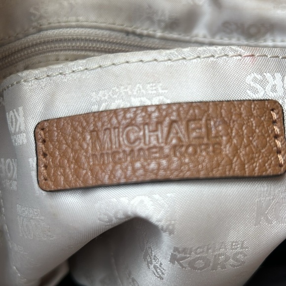 Michael Kors Brown Leather Hobo Bag with Chain Strap Details Bohemian Summer - Picture 11 of 11